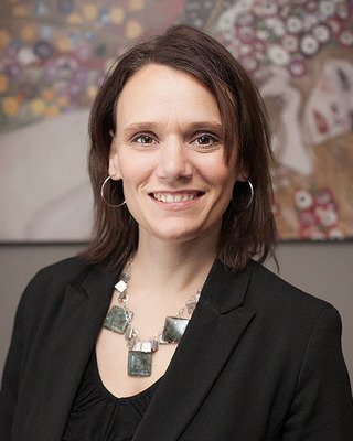 Claire Wilde profile image